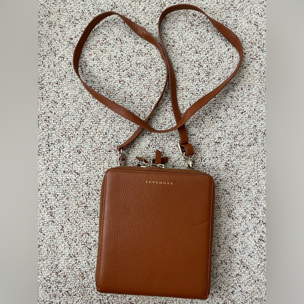 Levenger Carrie Plus Bag.  British Tan Leather